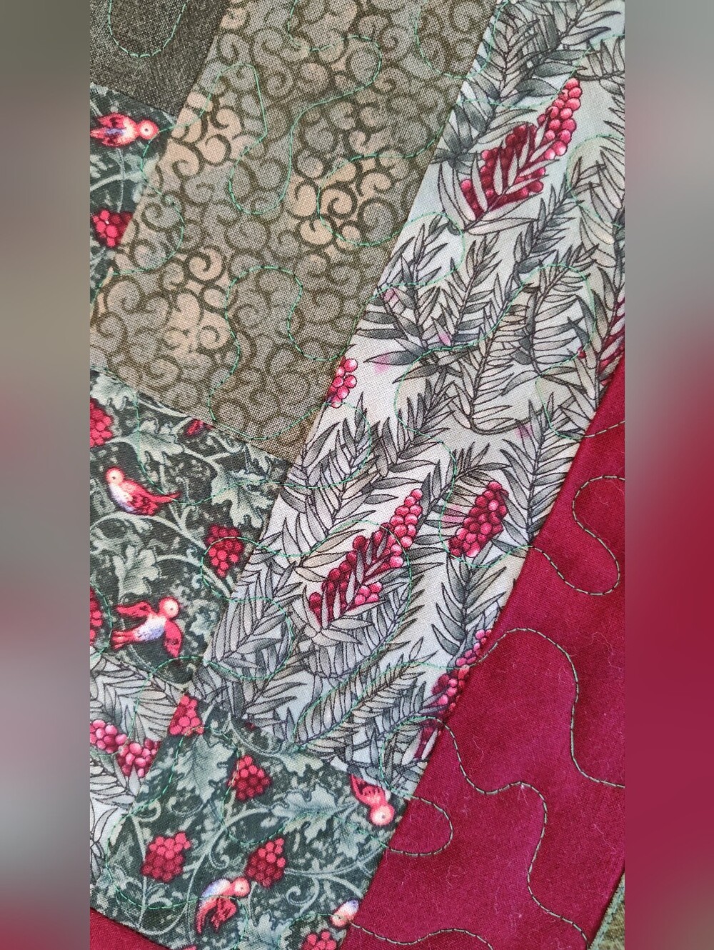 Cardinal Forest! NEW HANDMADE Quilted Table Runner -  12" X 46" - Picture 7 of 10